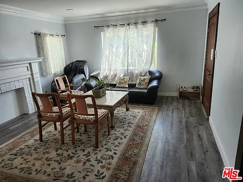 417 S Wilton Pl #417 Photo 1