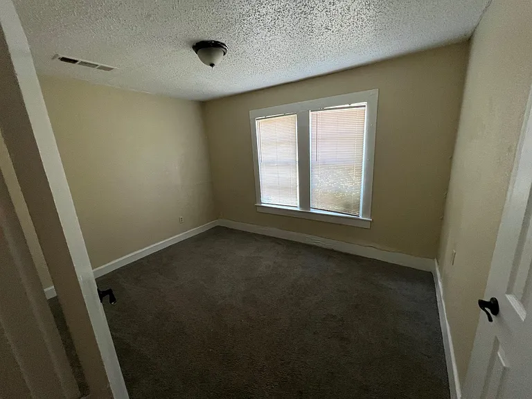 2710 Lenway St — Photo 11