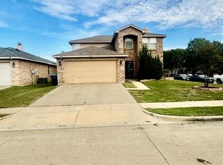 3826 Irish Setter Dr, Fort Worth, TX 76123