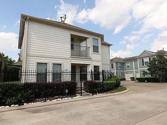 Home is located on a corner lot in the middle of the complex which is peaceful and quiet.