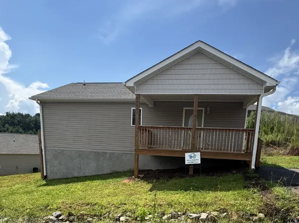 380 Quinn Hill Ln, Mars Hill, NC 28754