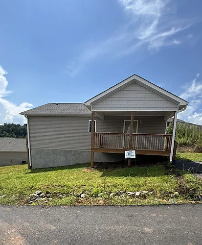 380 Quinn Hill Ln Photo 1