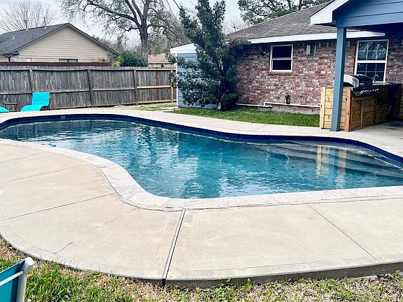 5th image of 6335 Tall Willow Dr