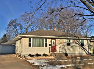 223 N Meadow St, Oshkosh, WI 54902