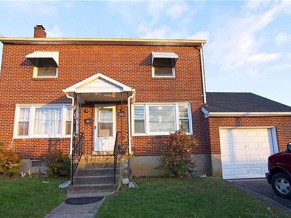 2nd image of 1325 1st Ave
