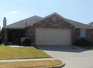 802 Bahar Ct, Arlington, TX 76010