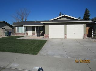1327 Mitchell Ln, Manteca, CA 95336