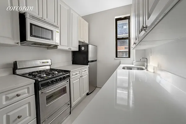 Rented by Corcoran | media 7