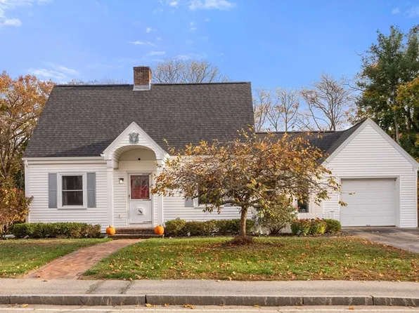 144 Academy Ave, Weymouth, MA 02188