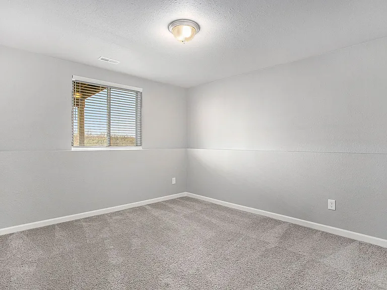 16573 Charles Town Dr — Photo 8