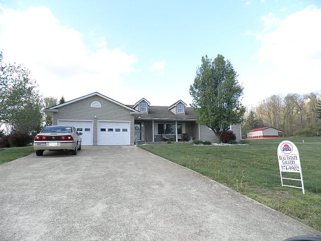 199 Greenwood Dr photo 1