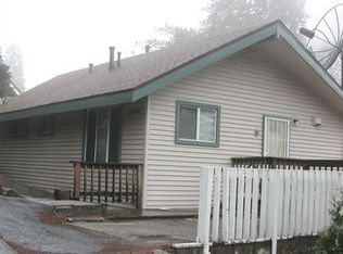 23680 Scenic Dr, Crestline, CA 92325