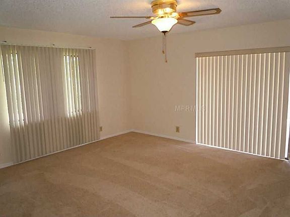 3rd image of 1324 Stratton Ct E