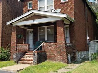 3107 Wyoming St, Saint Louis, MO 63118