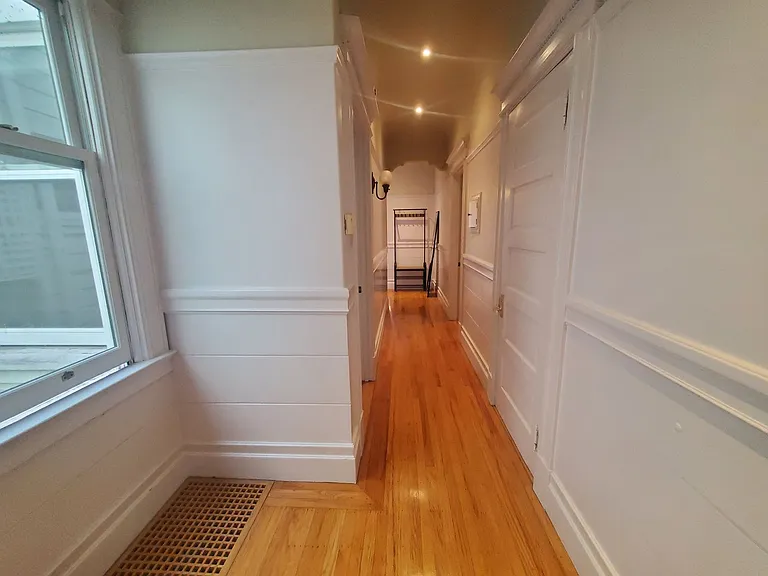 1126 Masonic Ave — Photo 4