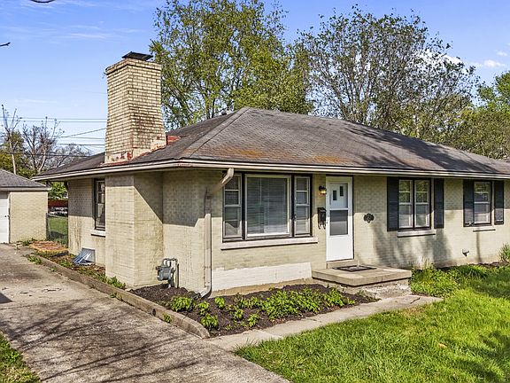 3rd image of 257 Zandale Dr
