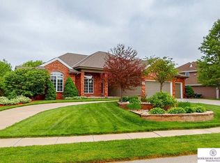 5619 N 165th St, Omaha, NE 68116
