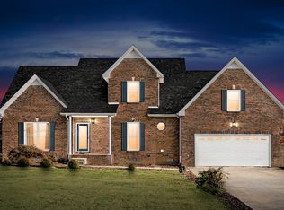 2750 Shepherds Ct, Woodlawn, TN 37191