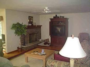 2nd image of 2307 Belle Meade Dr