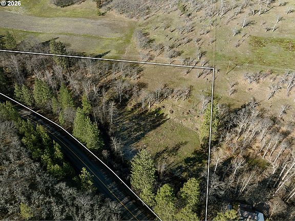 2nd image of 3673 Browns Creek Rd