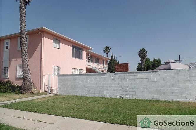 1st image of 2815 Hyde Park Blvd APT 4