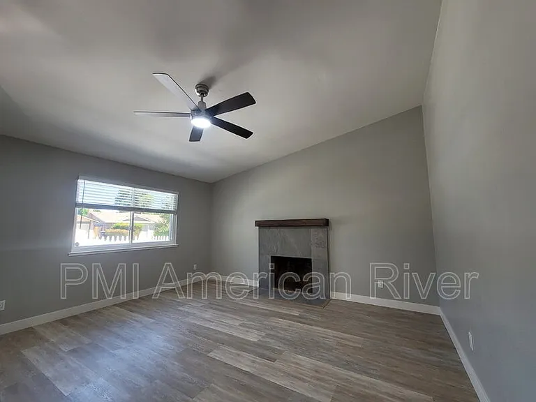9275 Defiance Cir — Photo 2
