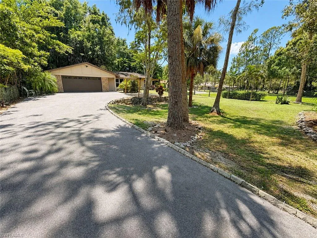 3 bed, 2.0 bath, 1532 sqft, $3,000 — Photo 2