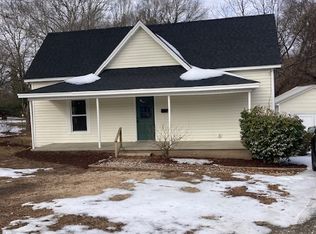 124 N Maple St, Mooresville, NC 28115