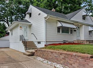 2119 Arizona Ave, Rockford, IL 61108