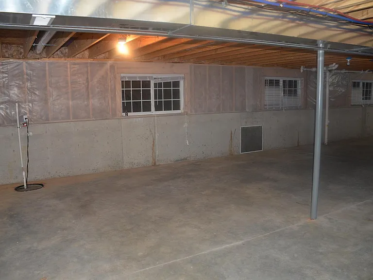 210 Freedom Ln — Photo 13