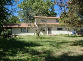 7111 N Valley Rd, Hutchinson, KS 67502