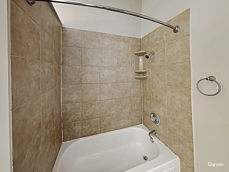 2508 Creekwood Ln — Photo 12