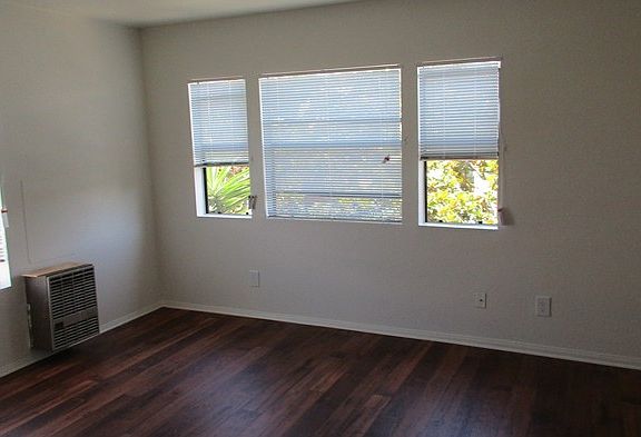 2nd image of 411 Anacapa St APT 6