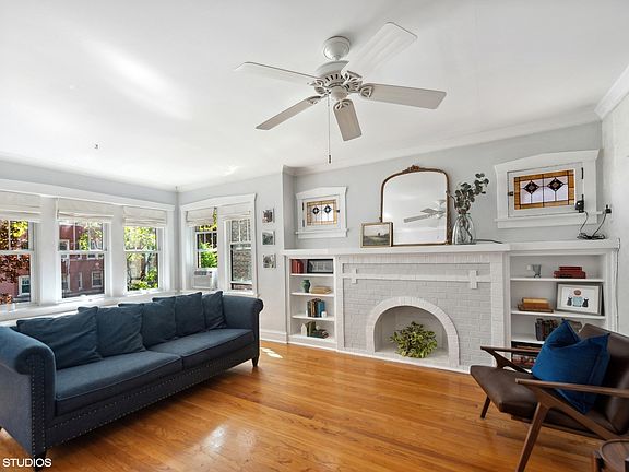 2nd image of 433 S Kenilworth Ave #1S