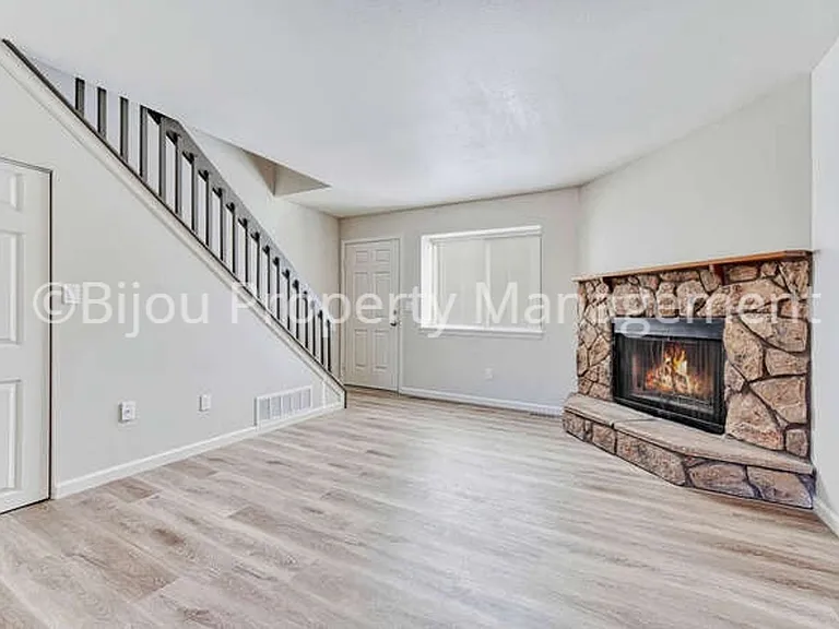 3066 Starlight Cir — Photo 5