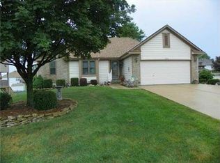 604 Meadow Ln, Raymore, MO 64083