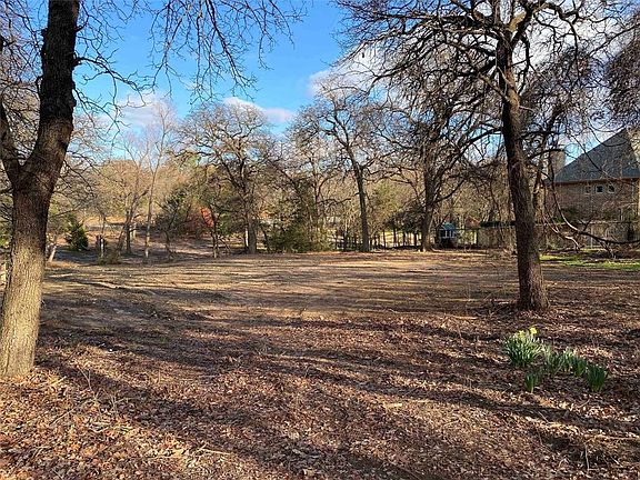 4th image of 2061 Ravenwood Dr