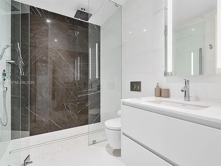 300 Biscayne Boulevard Way #1803 — Photo 25