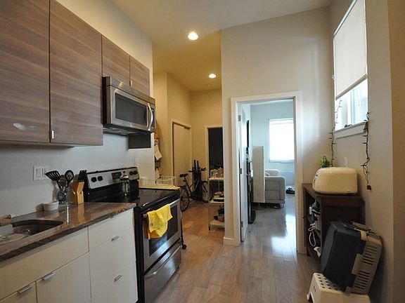 2nd image of 1324 N 15th St Unit 2