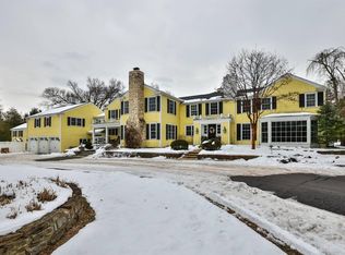 5000 Willow Hills Ln, Cincinnati, OH 45243