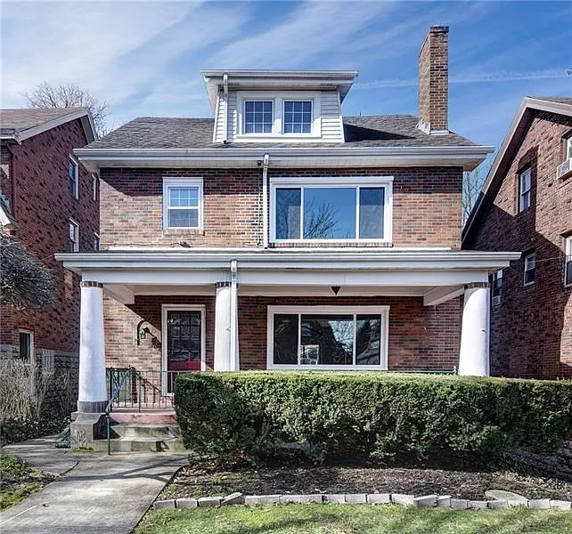 1204 Denniston St photo 1