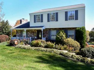1521 Lamont Dr, Gibsonia, PA 15044