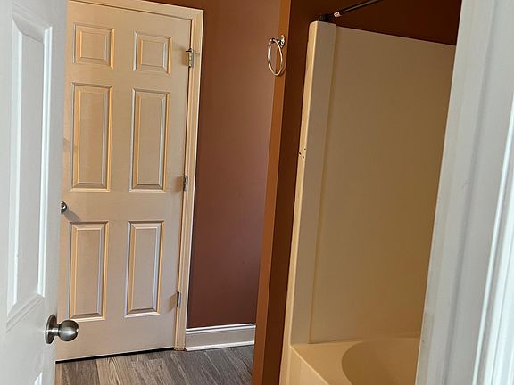 3rd image of 1007 Ventura Dr #1