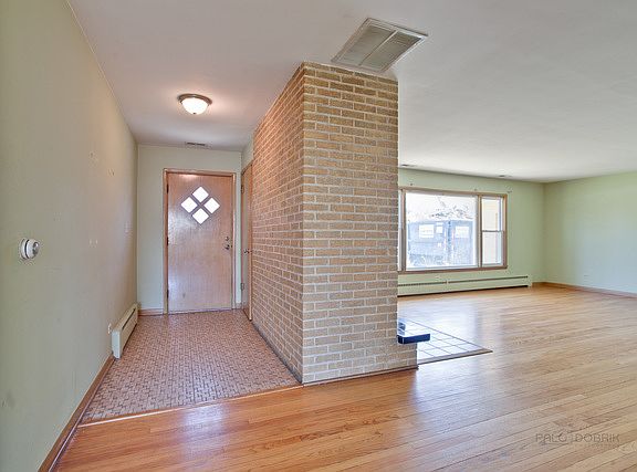 4th image of 9 Glenbrook Dr
