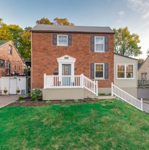 1906 N Circle Dr, Jefferson City, MO, 65109