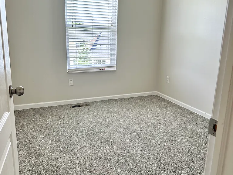 4380 Straight Arrow Rd — Photo 12