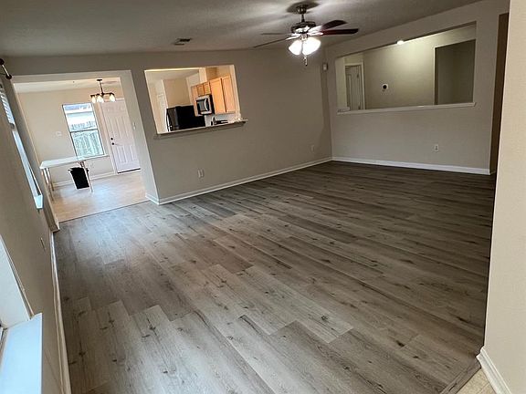 3rd image of 3026 John Locke Ln