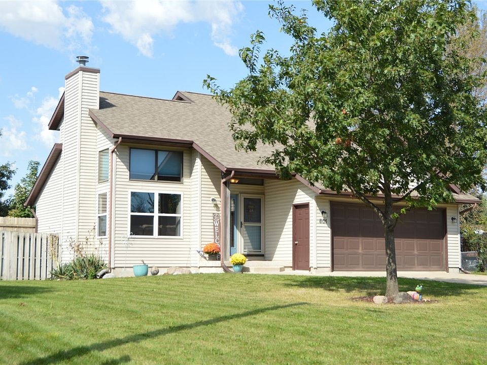 501 Oak Ave, Urbana, IA 52345 Zillow