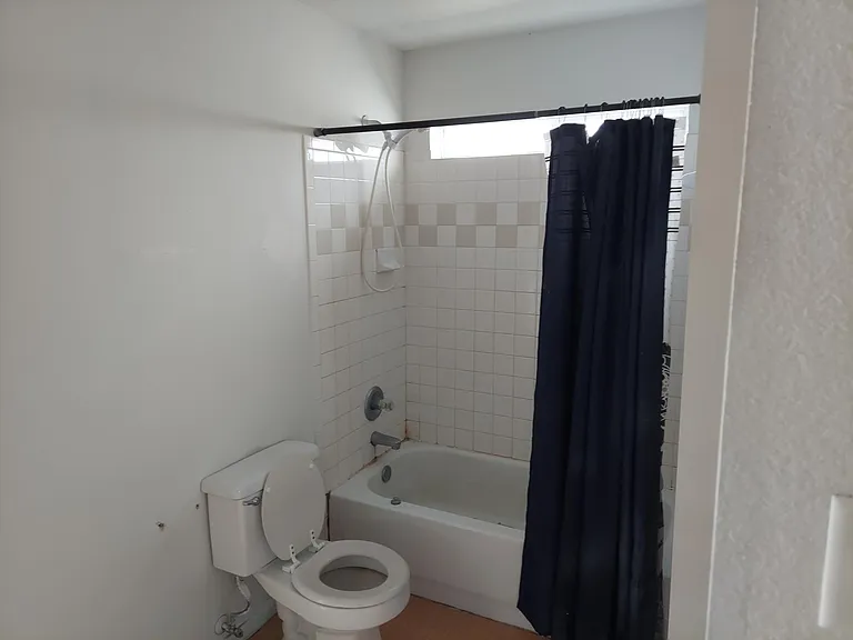 2810 Cantabrian Dr #B — Photo 7