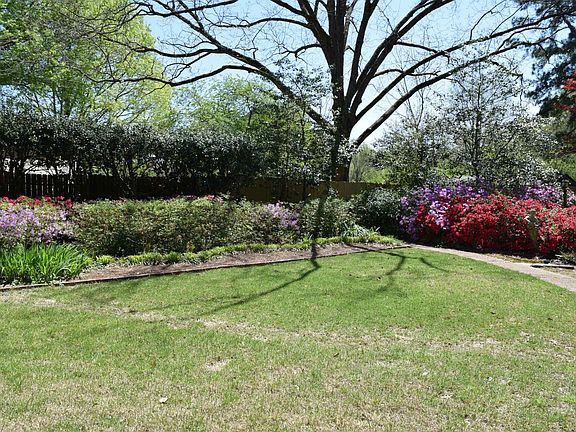 3rd image of 9305 Forest Station Ln